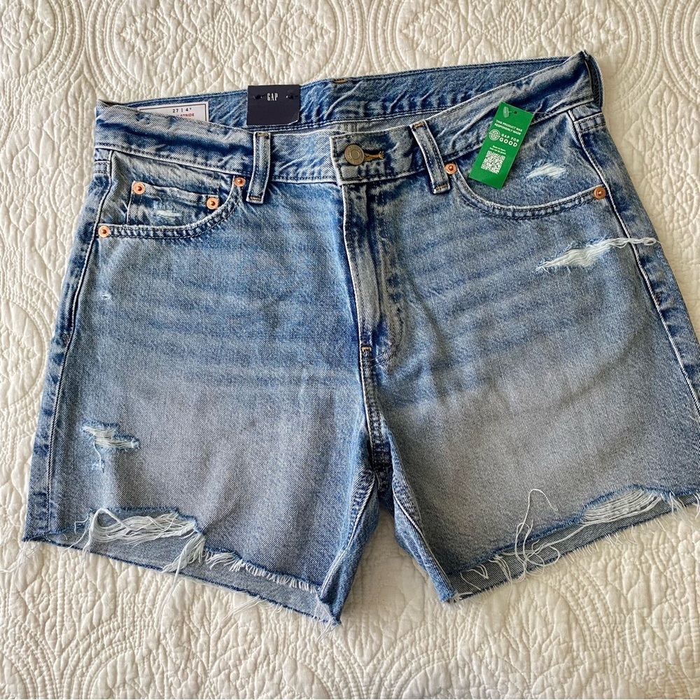 Gap denim shorts size 27